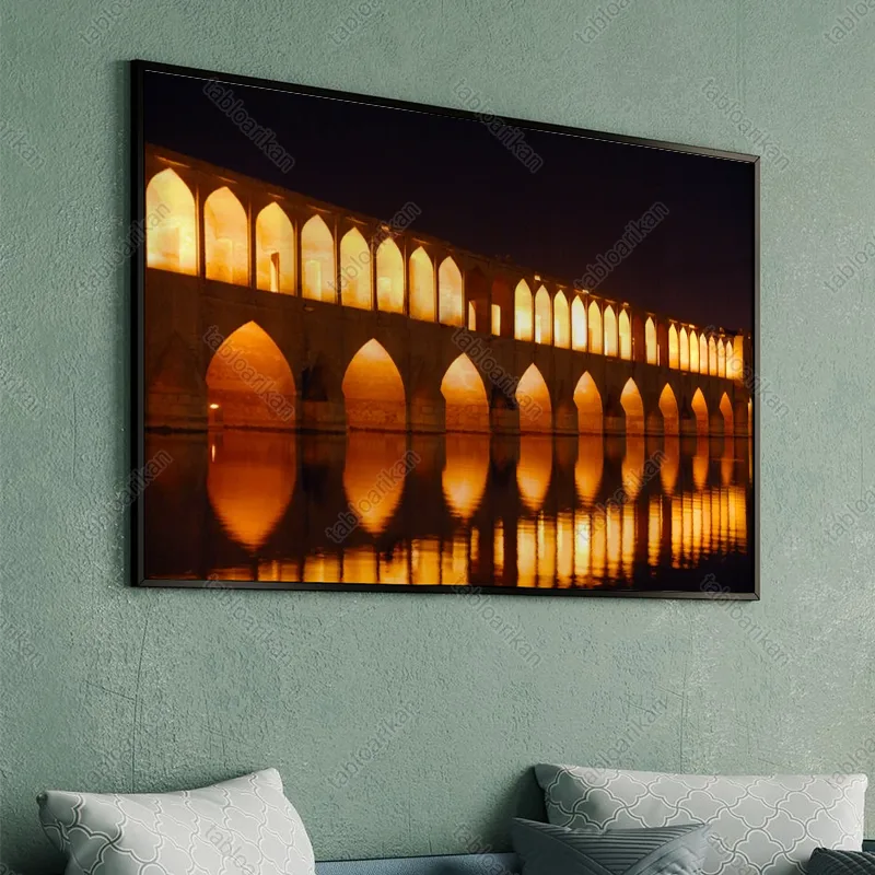 تابلو سی و سه پل اصفهان کد RKN1481